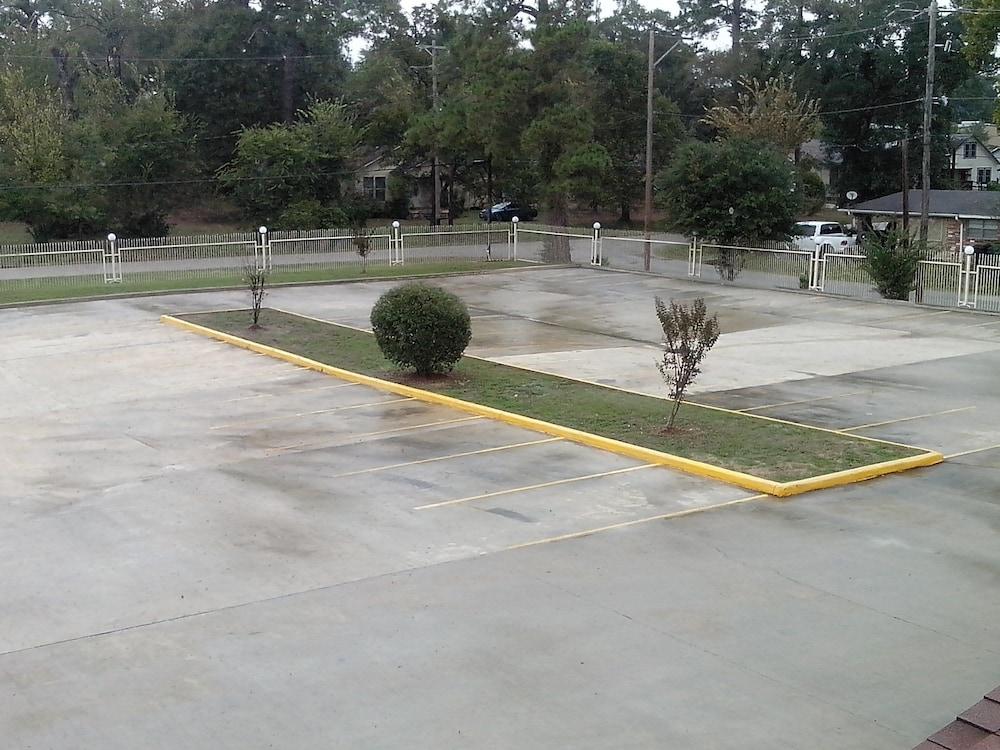 Surestay Studio By Best Western Conroe Downtown Exterior foto