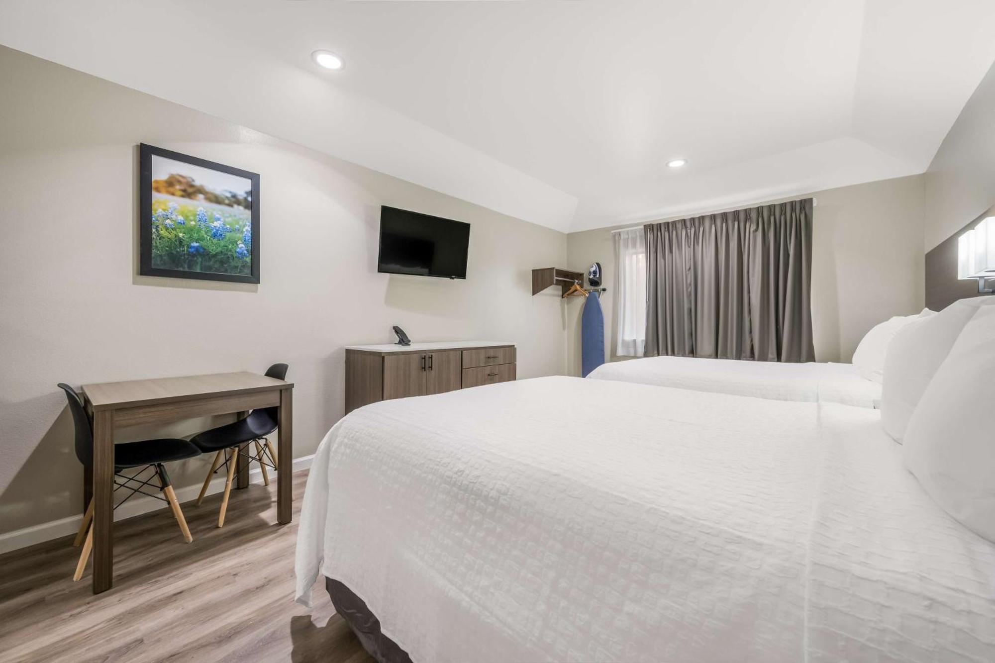 Surestay Studio By Best Western Conroe Downtown Exterior foto